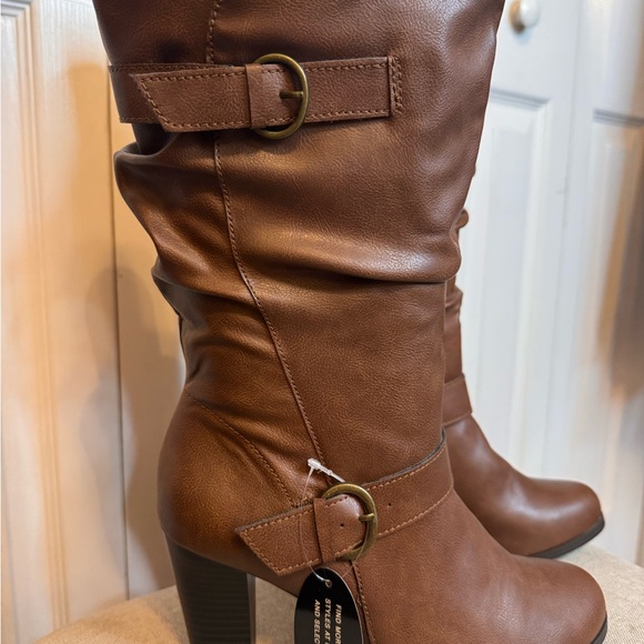 Sachi NWTS Women’s Brown Slouch Size 8M Faux Leather Size Zipper 3 Inch Heel - Picture 3 of 11